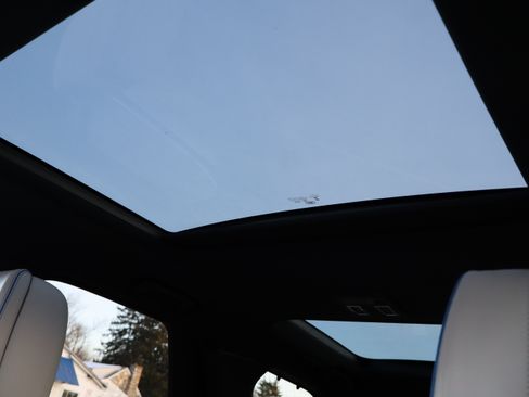 Used 2018 Land Rover Discovery HSE Luxury image 40