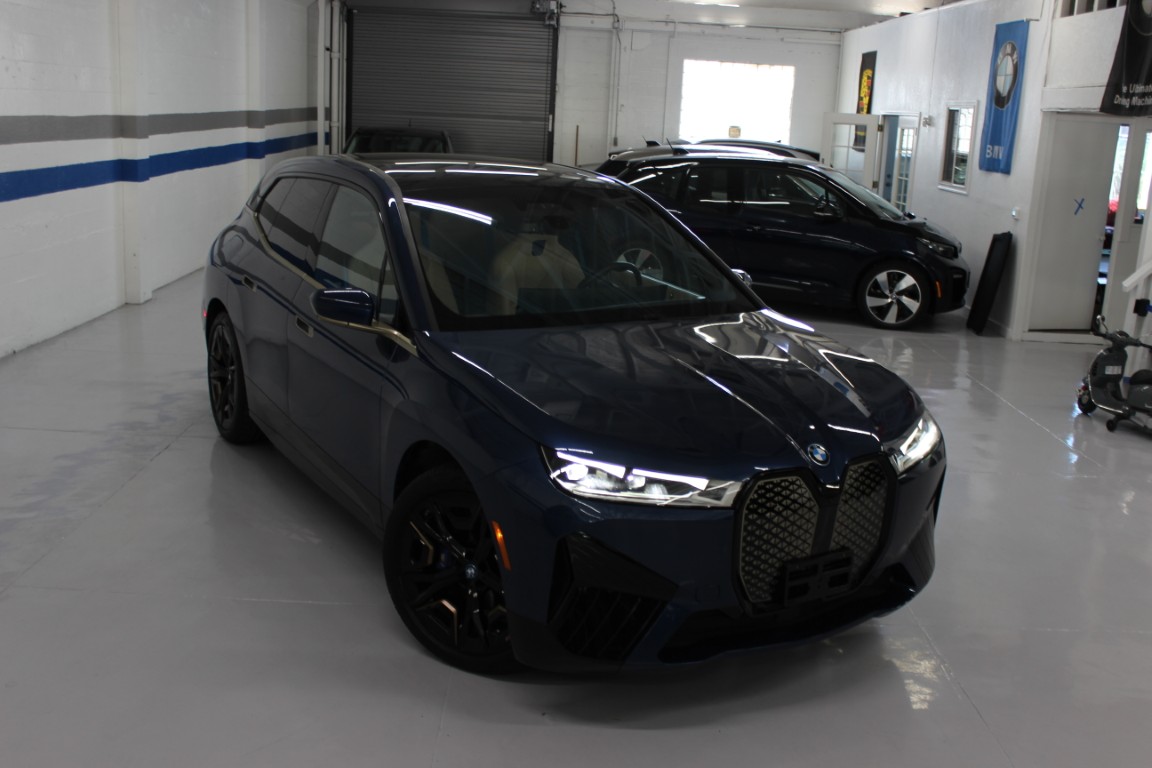 Used 2024 BMW iX M60 AWD/4WD image 13
