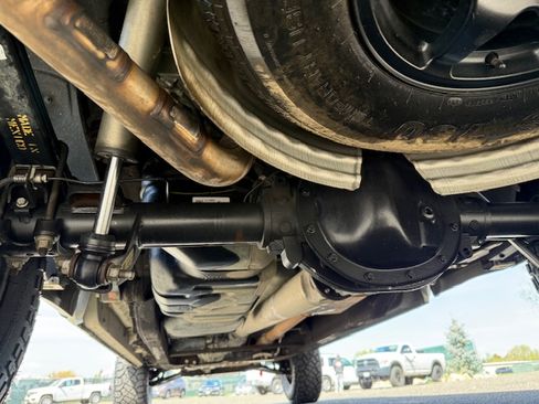 Used 2020 Chevrolet Silverado 1500 4x4 Crew Cab LT image 26