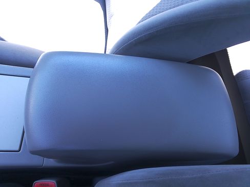 Used 2011 Toyota Camry LE image 22