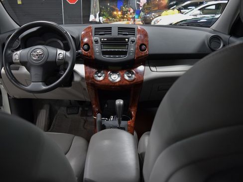 Used 2008 Toyota RAV4 Limited image 24