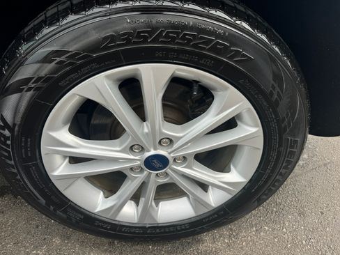 Used 2019 Ford Escape 4WD SE image 10