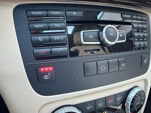 Used 2015 Mercedes-Benz GLK 350 image 14