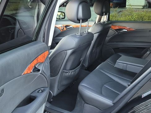Used 2008 Mercedes-Benz E 350 Luxury image 14
