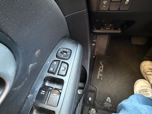 Used 2014 Kia Soul image 18