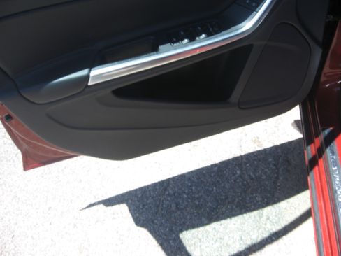 Used 2013 Volvo S60 T5 AWD image 8
