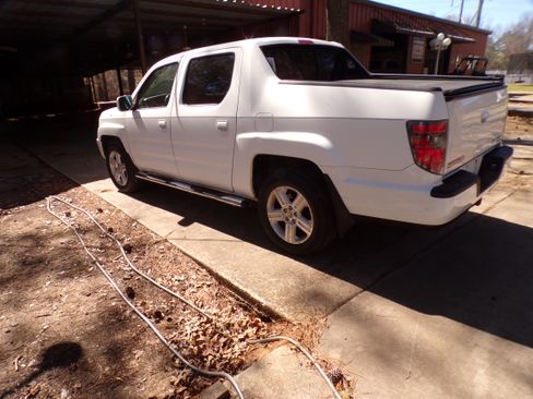 Used 2014 Honda Ridgeline Sport image 5