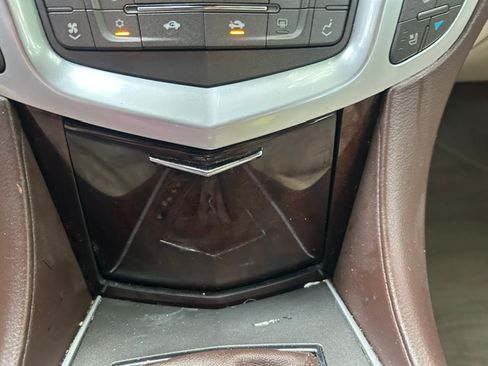 Used 2010 Cadillac SRX 2WD Premium image 16