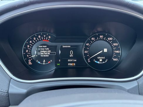 Used 2017 Lincoln MKX Select image 18