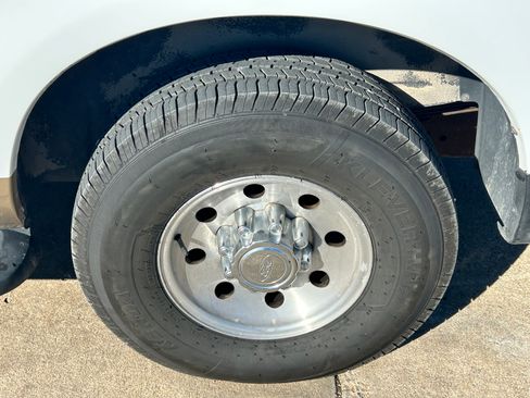 Used 2000 Ford Excursion XLT image 25