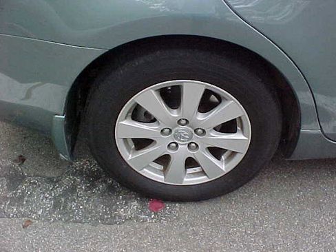 Used 2009 Toyota Camry XLE image 9