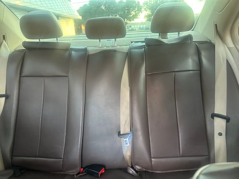 Used 2013 Mercedes-Benz C 250 image 40