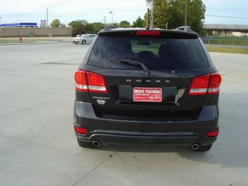 Used 2012 Dodge Journey SXT image 3