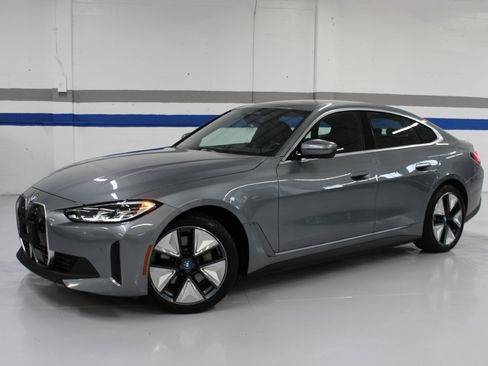 Used 2023 BMW i4 eDrive35 image 1