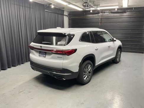 New 2026 Buick Enclave Preferred image 5