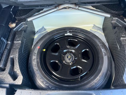 Used 2017 Ford Explorer 4WD Police Interceptor image 30