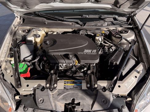 Used 2008 Chevrolet Impala LTZ image 15