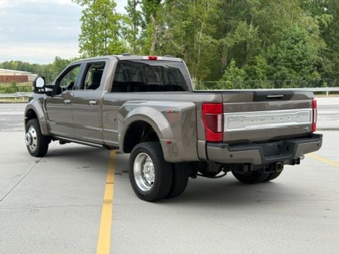 Used 2022 Ford F450 4x4 Crew Cab Super Duty image 8