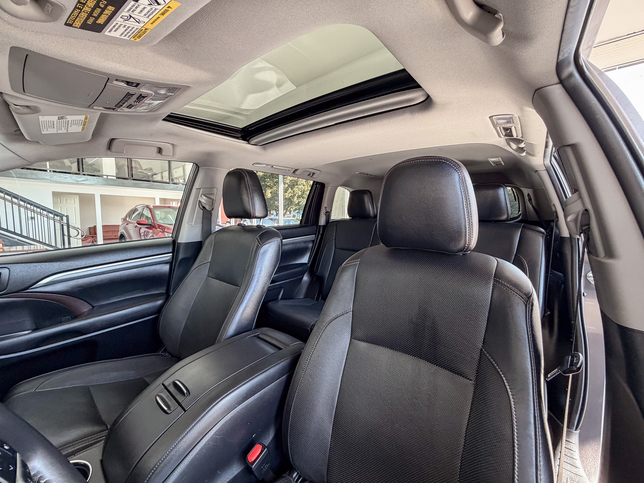 Used 2019 Toyota Highlander AWD Hybrid image 15