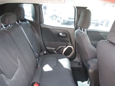 Used 2016 Jeep Renegade FWD Sport image 14