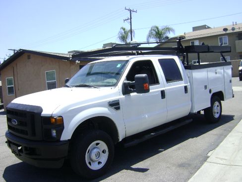 Used 2008 Ford F350 4x4 Crew Cab Super Duty image 4