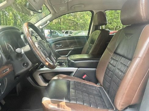 Used 2017 Nissan Titan XD 4x4 Crew Cab image 22