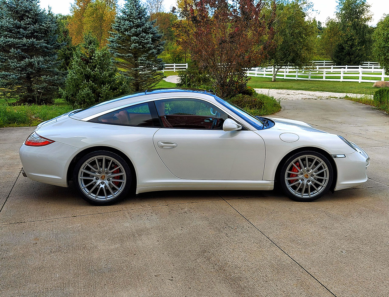 Used 2011 Porsche 911 Targa 4S AWD/4WD image 15