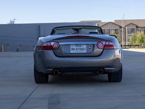 Used 2008 Jaguar XK image 4