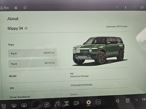 Used 2023 Rivian R1S Adventure image 28