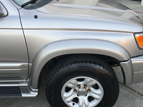 Used 2001 Toyota 4Runner Limited image 39
