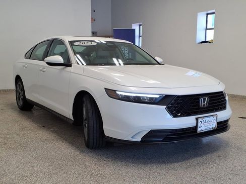 Used 2023 Honda Accord EX image 3