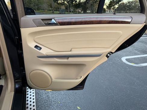 Used 2010 Mercedes-Benz ML 350 image 78