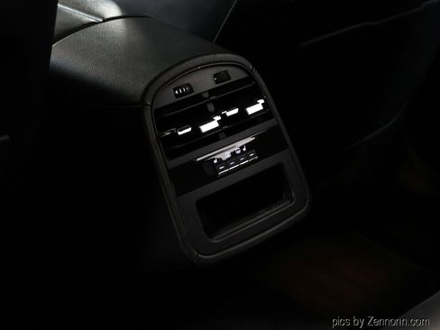 Used 2014 Maserati Quattroporte GTS image 15