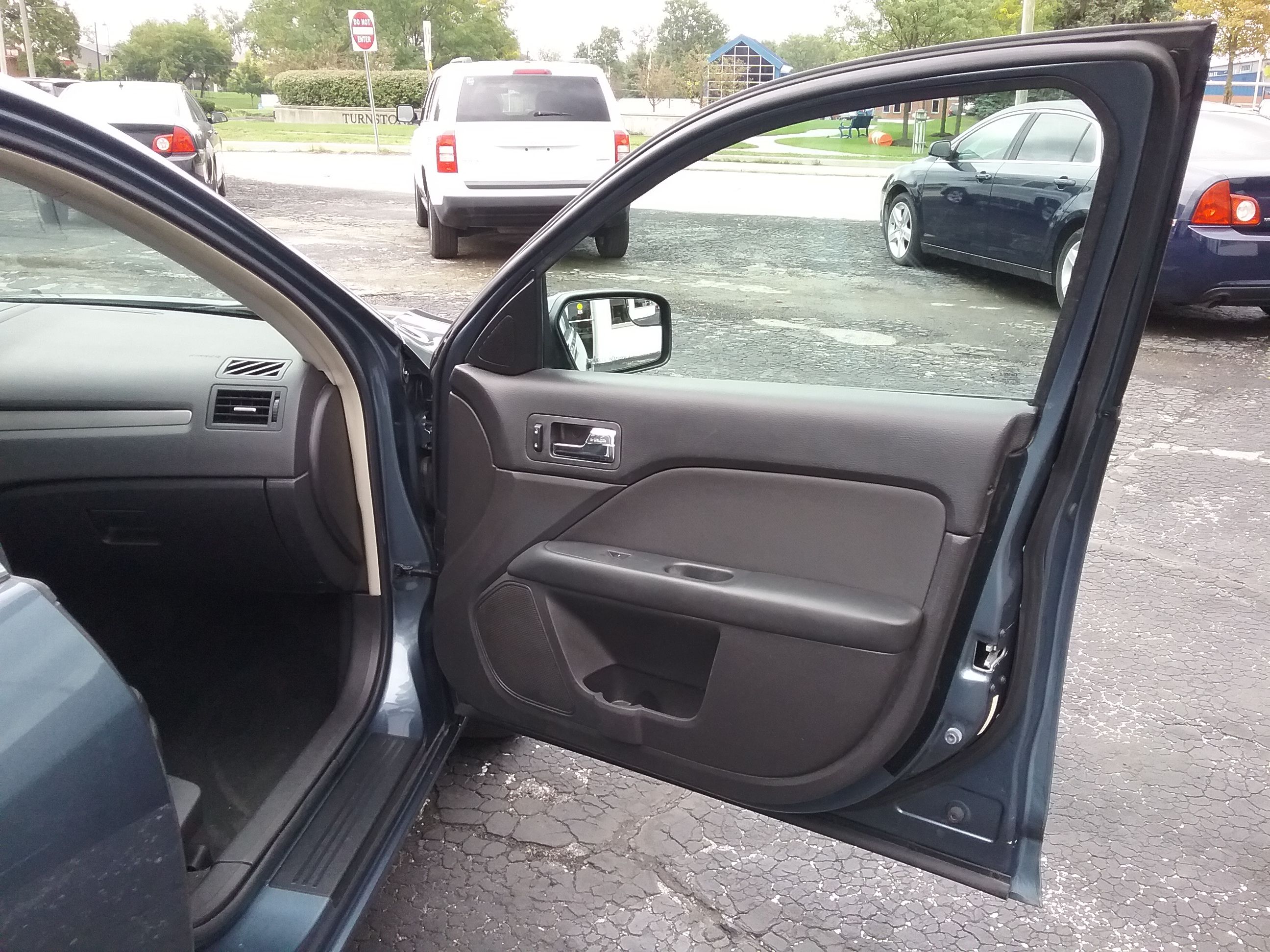 Used 2012 Ford Fusion SE FWD image 19