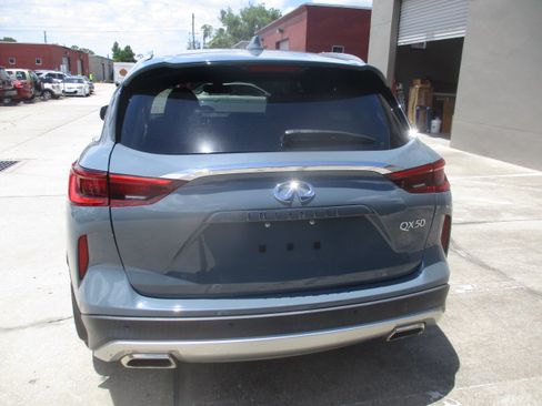 Used 2022 INFINITI QX50 AWD Luxe image 7