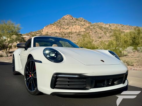 Used 2021 Porsche 911 Targa 4S image 1