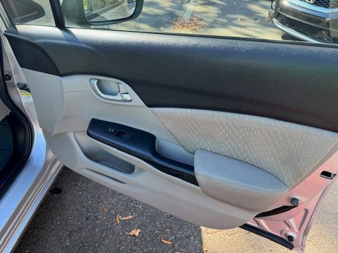 Used 2014 Honda Civic LX image 14