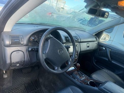 Used 2004 Mercedes-Benz ML 500 image 4