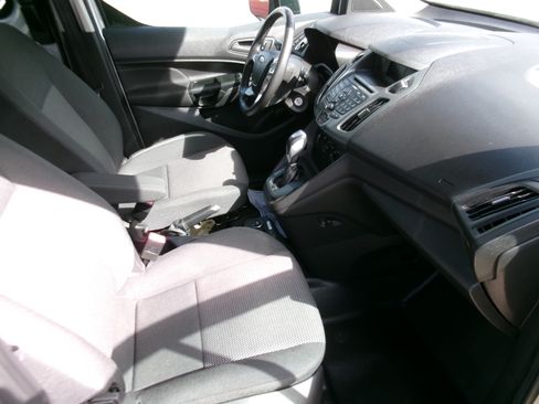 Used 2018 Ford Transit Connect XL image 6