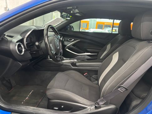 Used 2016 Chevrolet Camaro LT image 13