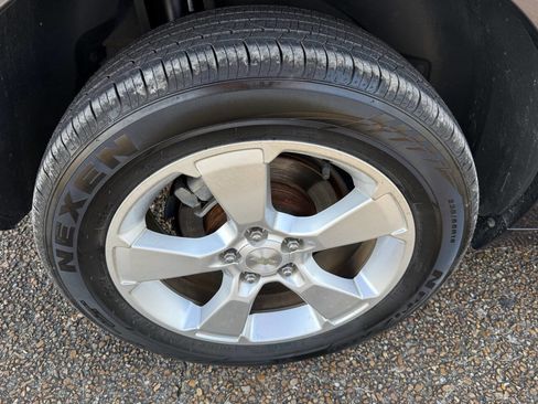 Used 2015 Chevrolet Captiva Sport LT image 19