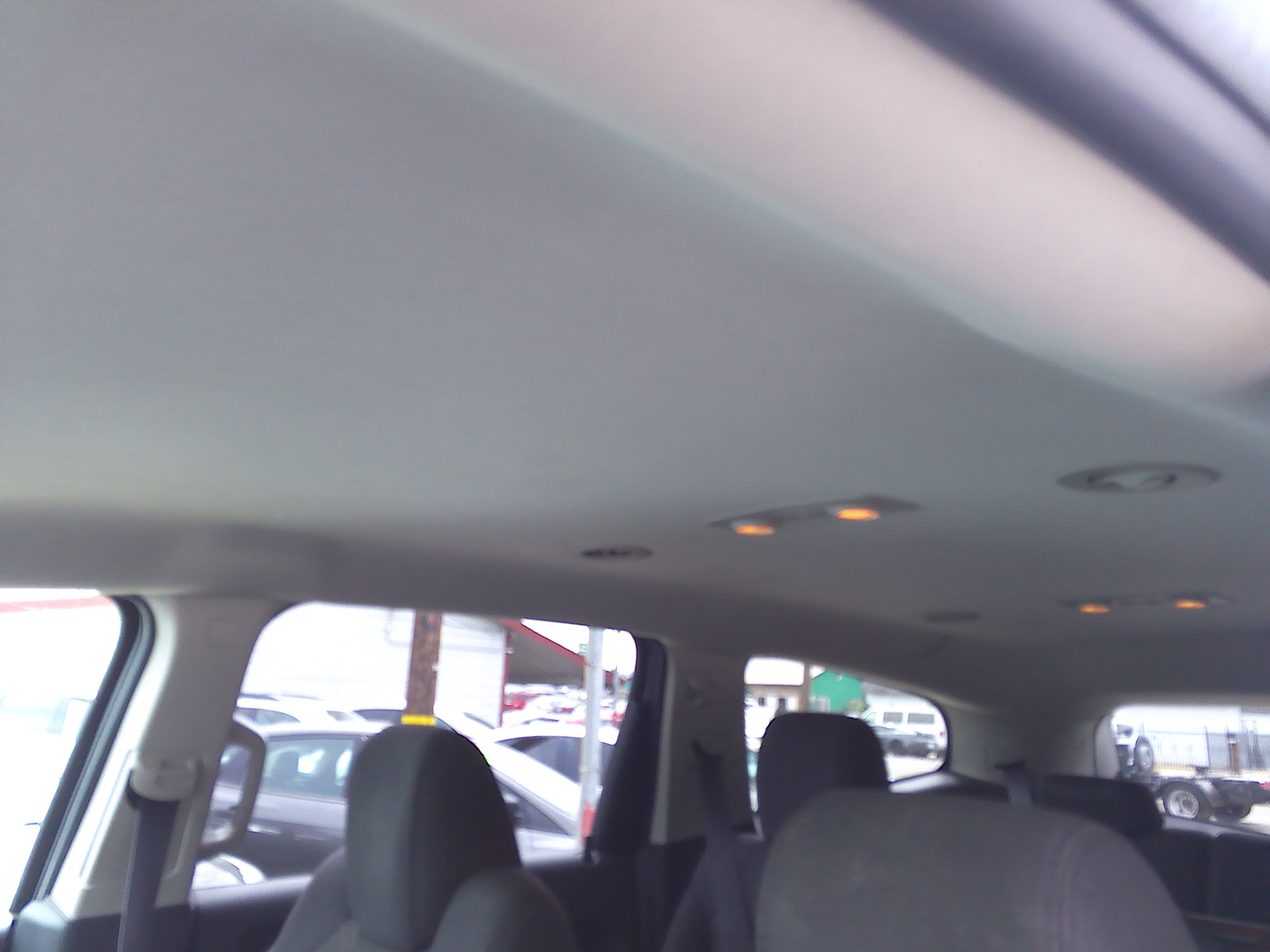 Used 2012 Chevrolet Traverse LT FWD image 32