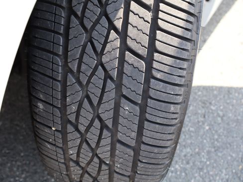 Used 2012 Toyota Prius V Five image 33