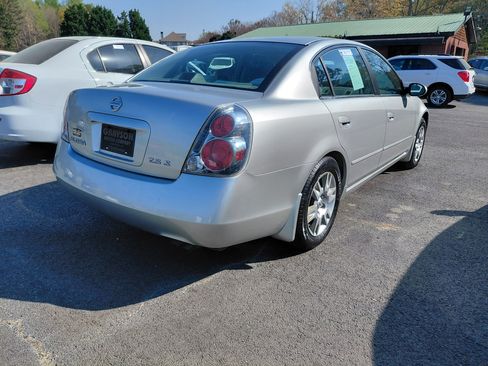 Used 2005 Nissan Altima 2.5 S image 3