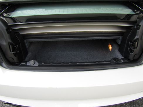 Used 2009 BMW 328i Convertible RWD image 12