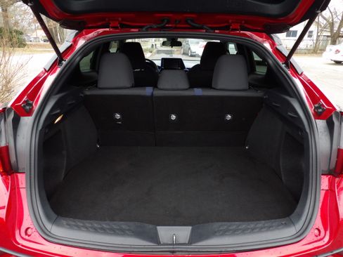 Used 2020 Toyota C-HR XLE image 13