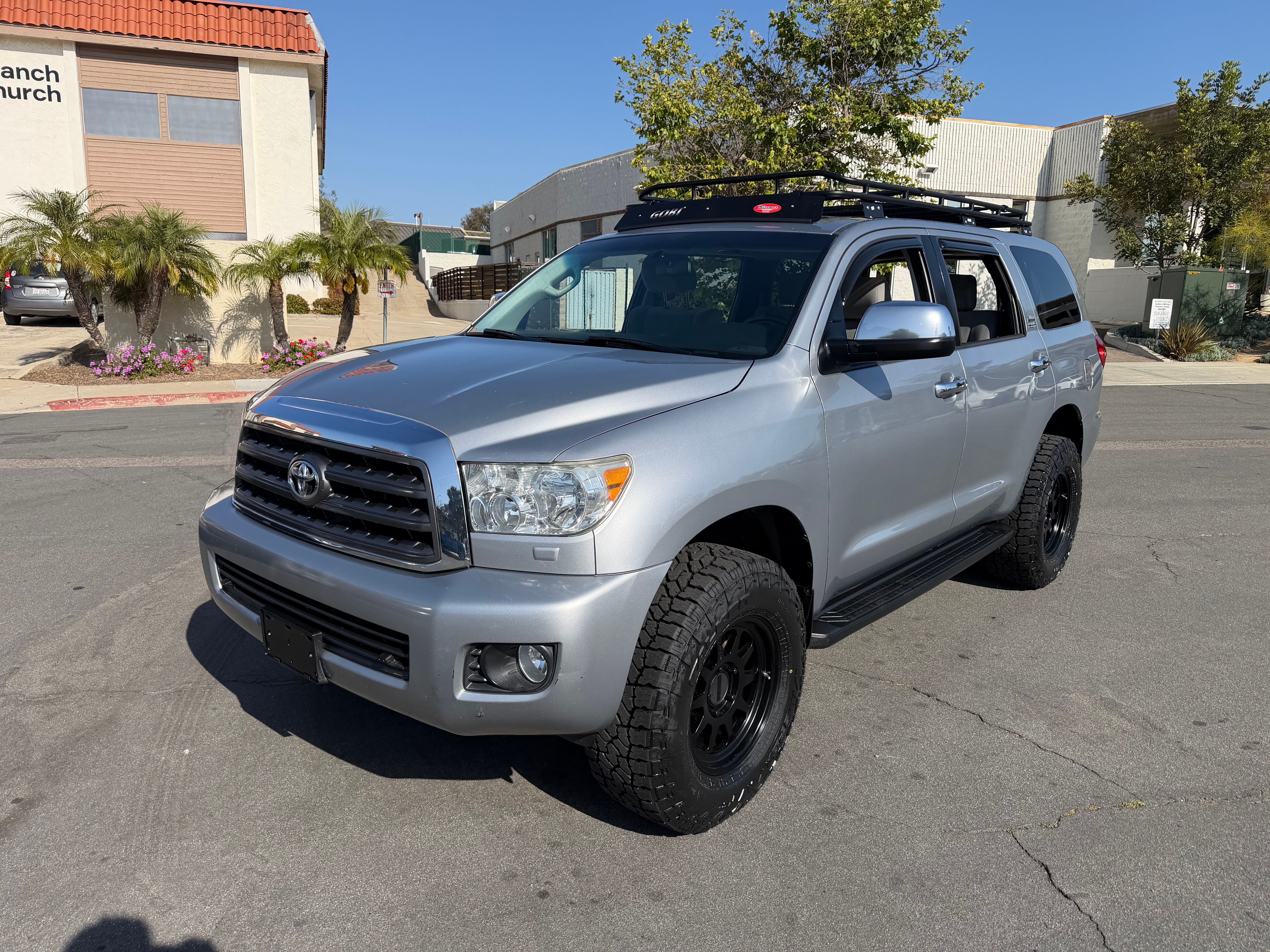 Used 2014 Toyota Sequoia 4WD SR5 image 5
