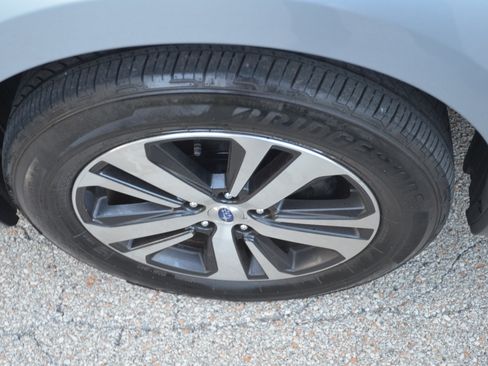 Used 2018 Subaru Outback 2.5i Limited AWD/4WD image 26