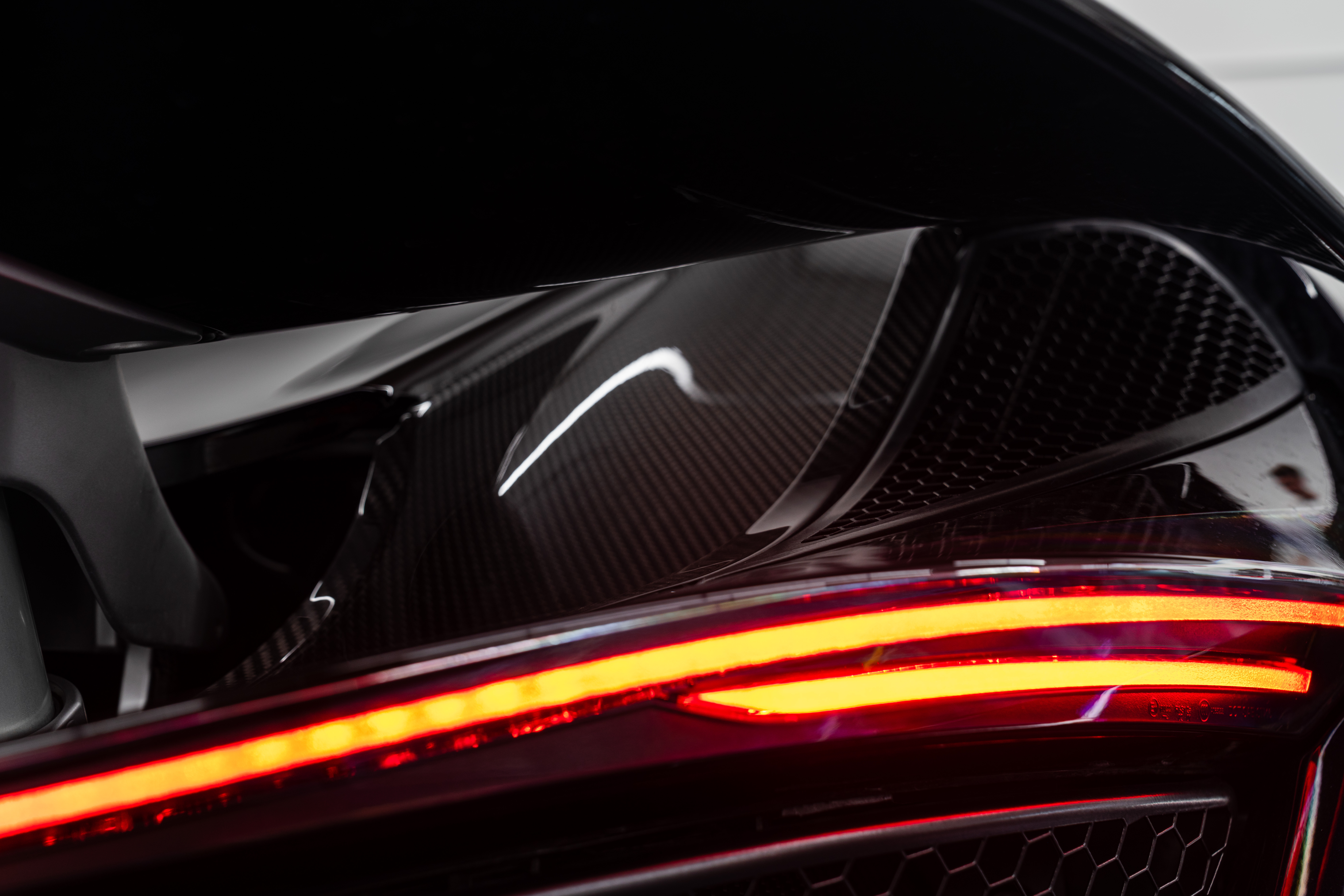 Used 2021 McLaren 720S Performance RWD image 28