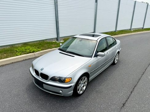 Used 2003 BMW 325i Sedan RWD image 31